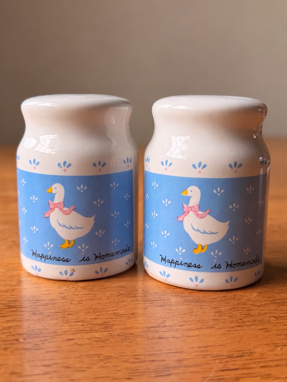 Vintage 1987 Goose Salt & Pepper Shakers Happiness Is Homemade Made in Taiwan